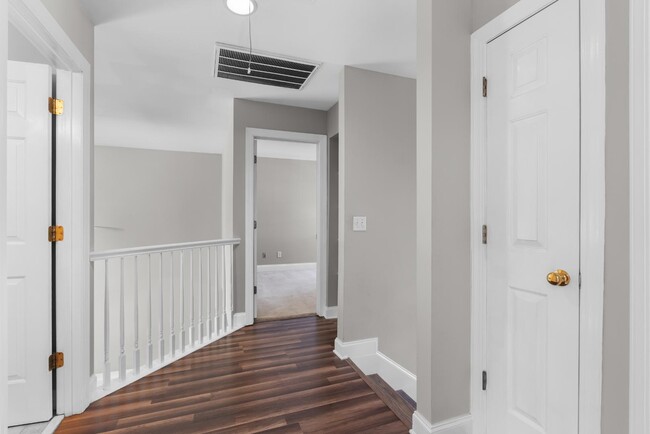 Building Photo - 5419 Magnolia Park Cir