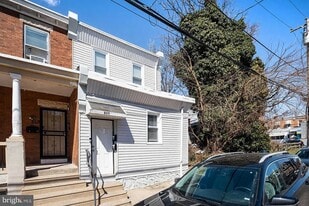 Building Photo - 855 E Locust Ave