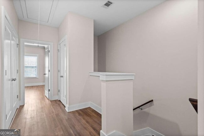 Building Photo - 2180 Colvin Ct NW