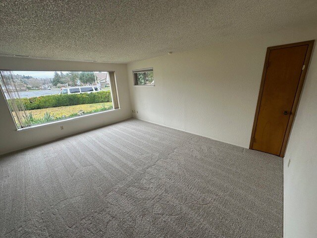 Building Photo - 107 N St SE