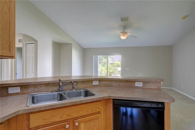 Building Photo - 1507 Ocean Cove St