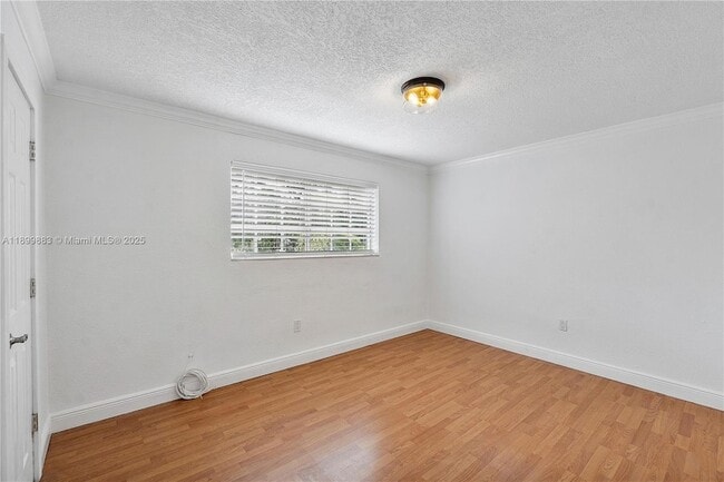 Building Photo - 300 Madeira Ave