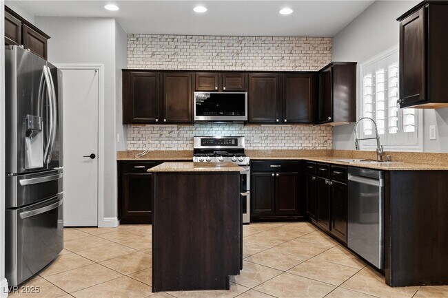 Building Photo - 10206 Gibson Isle Dr