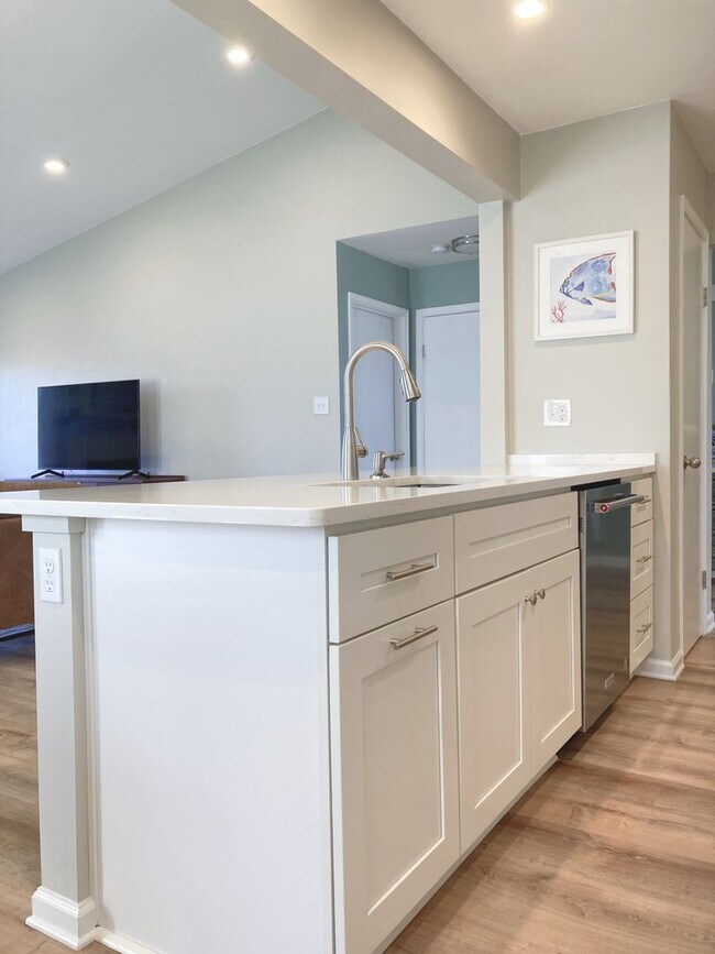 Building Photo - Ocean Lakes