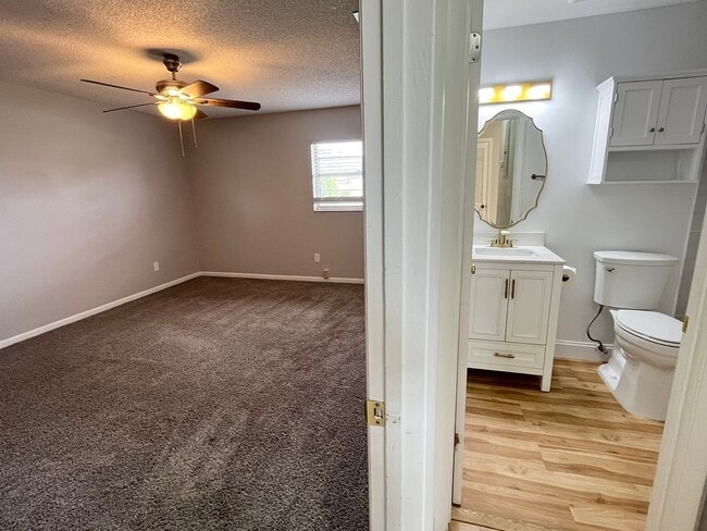 Building Photo - 116 Clifford Ave