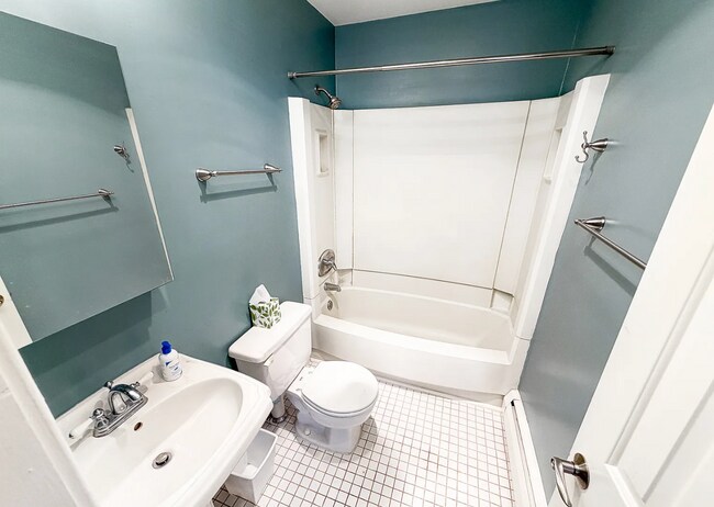 Building Photo - 101 7th St SE