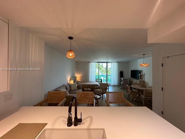 Building Photo - 2301 Collins Ave