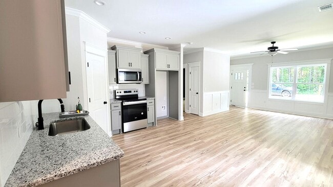 Building Photo - Available Soon!