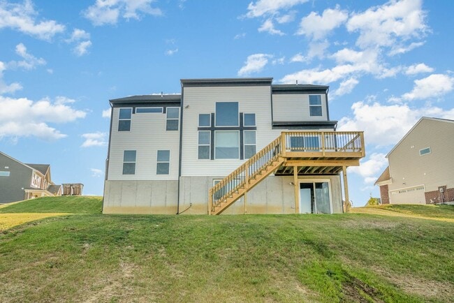 Building Photo - Fully Furnished Executive Corporate Rental