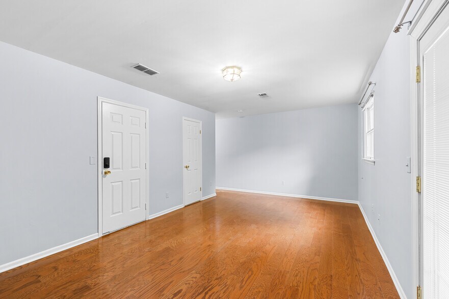 Building Photo - 62 Brookstone Cir