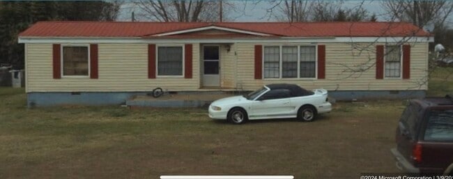Primary Photo - 3 Bedroom 2 Bathroom
