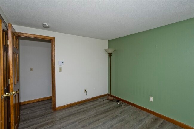 Building Photo - 236 State St