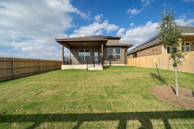Building Photo - 17217 Adoro Dr