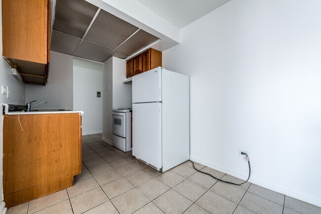 Building Photo - 2115 S 4th Ave 2122 and 2125 S 4th Ave Maywood, IL 60153