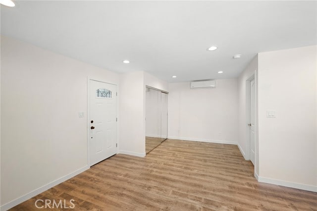 Building Photo - 8240 Ellenbogen St