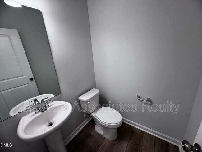Building Photo - 203 Broomside Ave