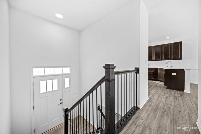 Building Photo - 1097 Moraine Dr
