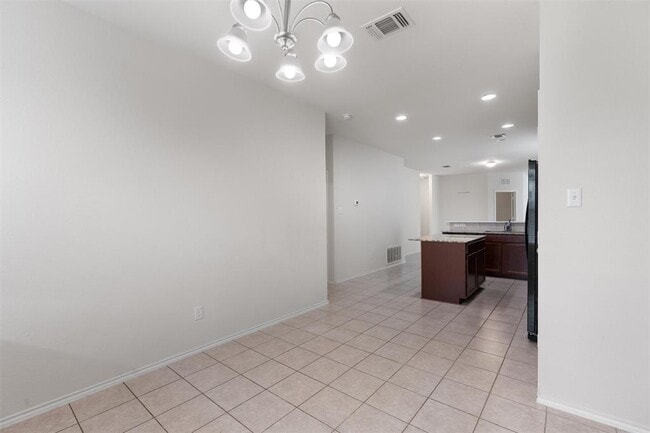 Building Photo - 126 Boxwood Dr