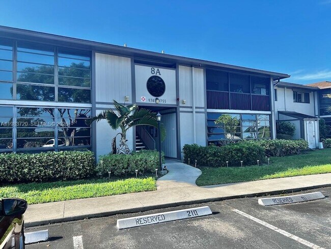 Building Photo - 9743 W McNab Rd