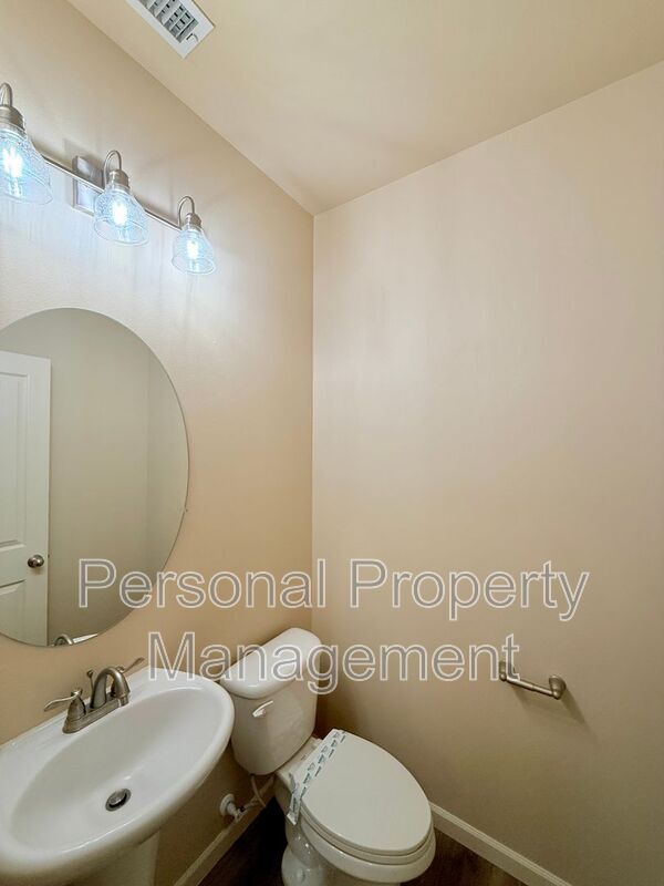 Building Photo - 146 NW 76th St