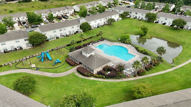 Building Photo - 554 Wingspan Way