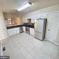 Building Photo - 1509 Templeton Pl