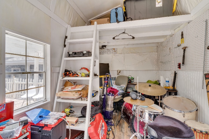 Building Photo - 624 W 7th Ave