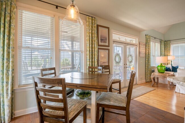 Building Photo - PERFECT SINGLE FAMILY OFF-SEASON MONTHLY R...