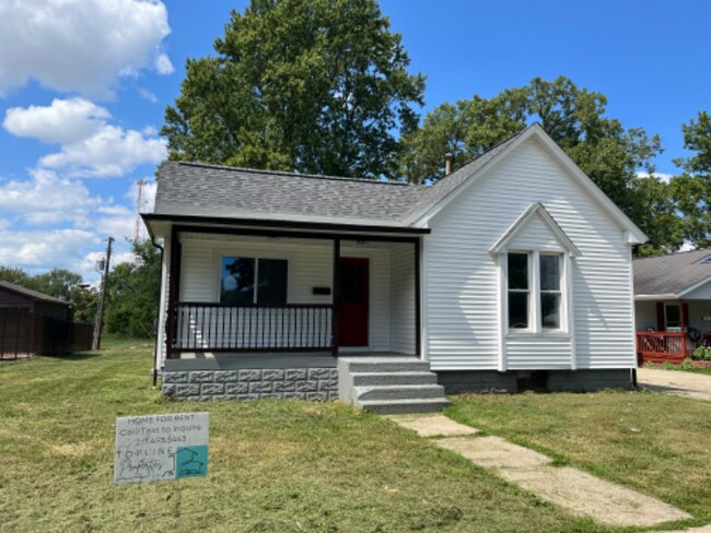 Primary Photo - 507 N Ash St