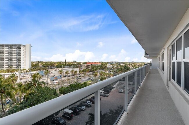 Building Photo - 3500 Galt Ocean Dr