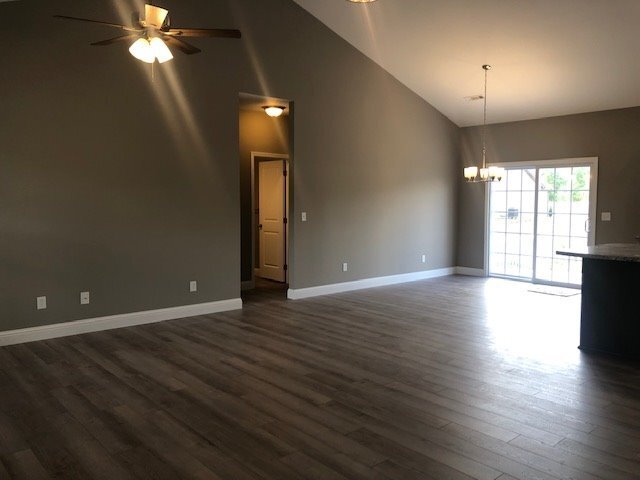 Building Photo - NEW 3 bedroom, 2 bath home in North Poplar Bluf