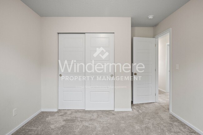 Building Photo - * COMING SOON 09/09/2025* LIberty Lake 4 b...