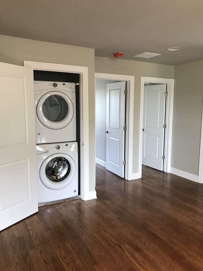 Building Photo - 3 Gaffers Ct