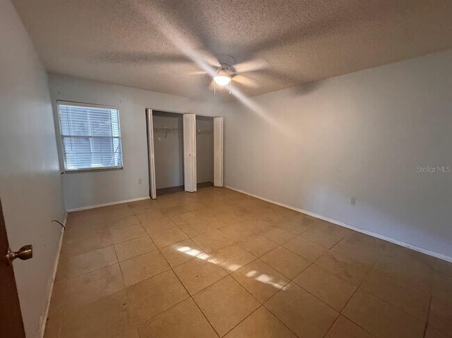 Building Photo - 670 Green Valley Rd