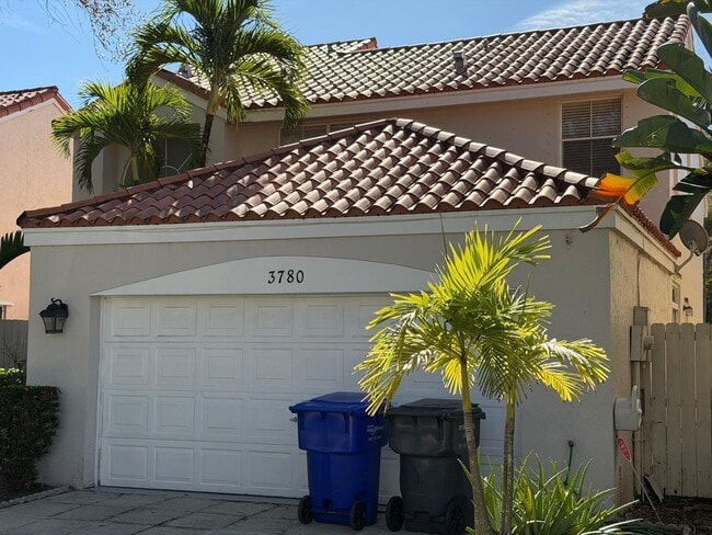 Building Photo - 3780 Amalfi Dr