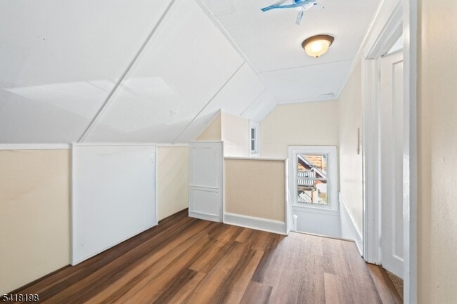 Building Photo - 120 Little Pl