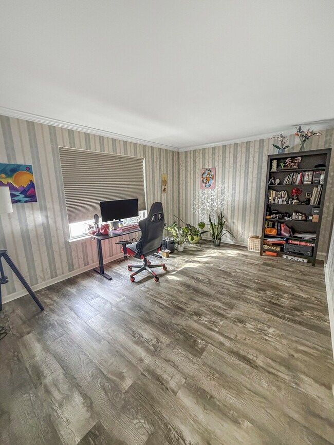 Building Photo - 1387 Prescott Dr