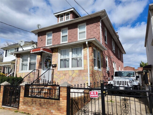 Building Photo - 109-13 167th St