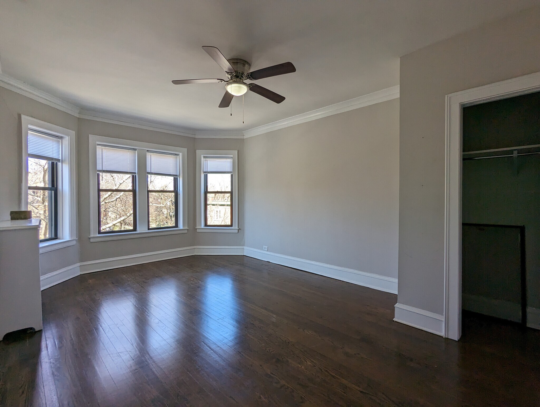 Building Photo - 1835 W Winona St