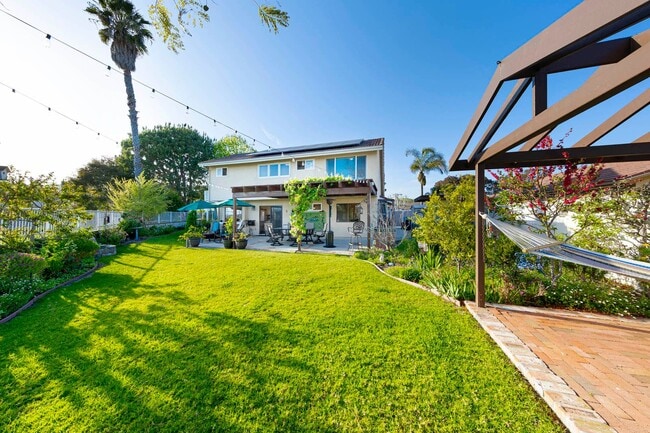 Building Photo - Adorable Short Term Furnished San Clemente Rental Home