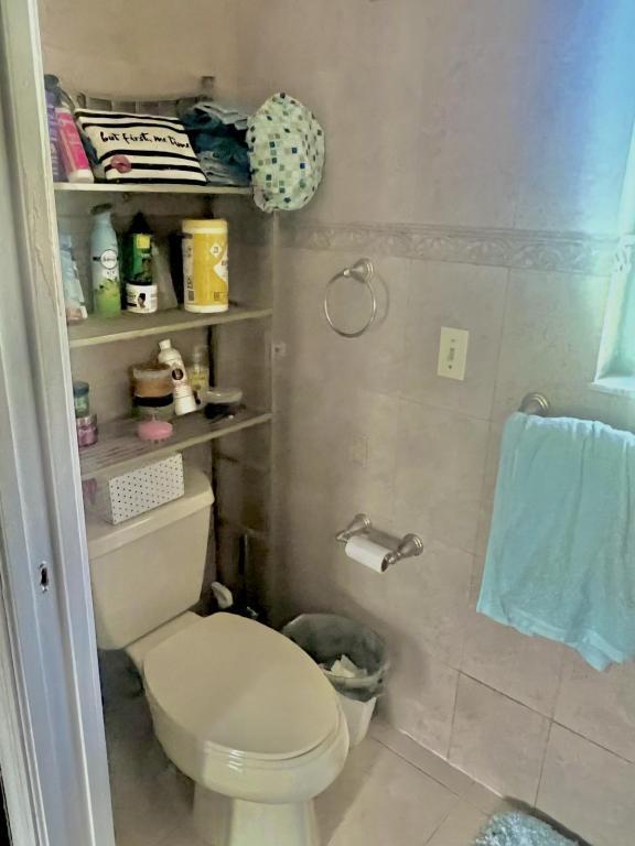 Building Photo - 2013 Redmond St