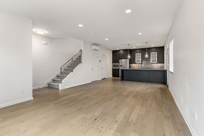 Building Photo - 3243 N Houghton St