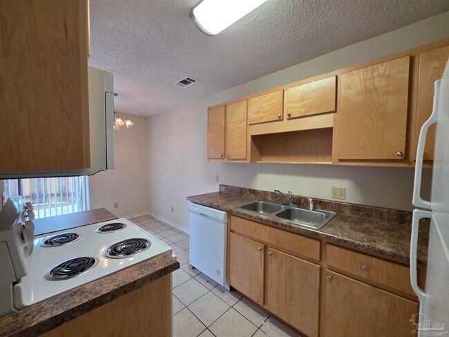 Building Photo - 1440 N 61st Ave