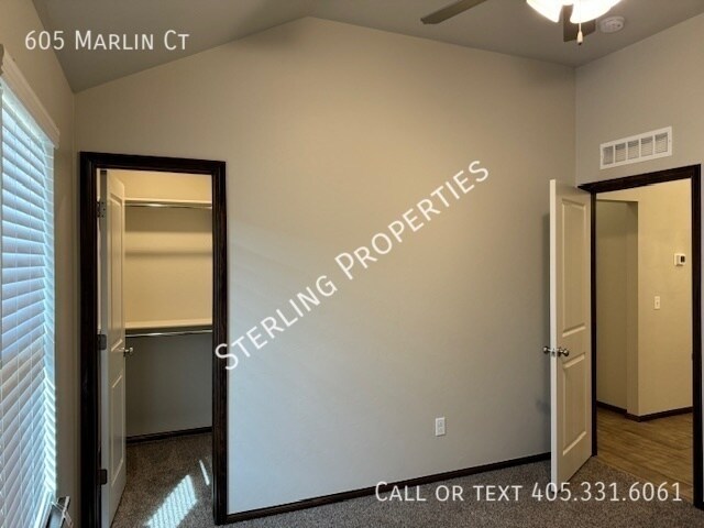 Building Photo - 605 Marlin Ct