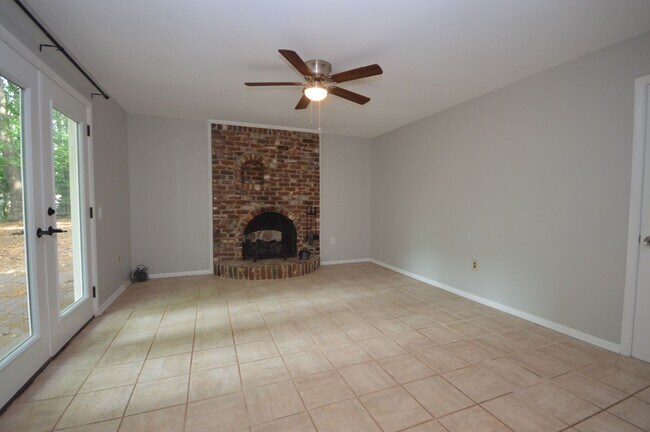 Building Photo - 5815 Windham Dr