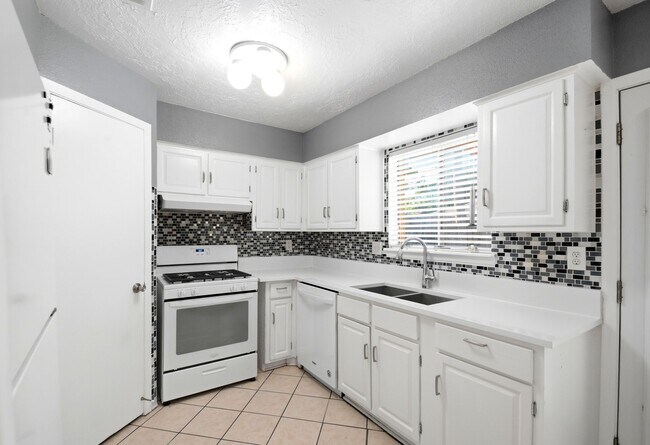 Building Photo - 11418 Hendon Ln