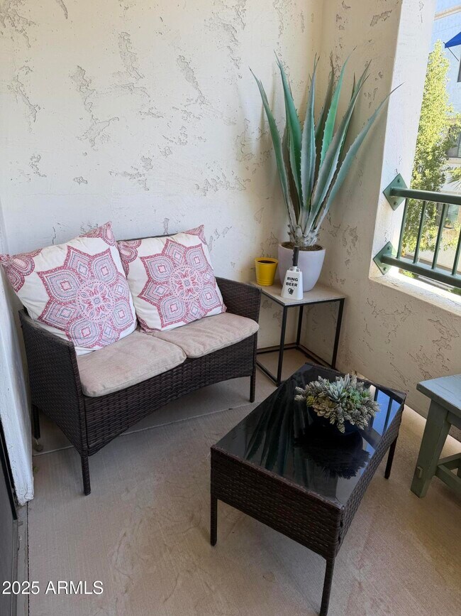 Building Photo - 2511 W Queen Creek Rd