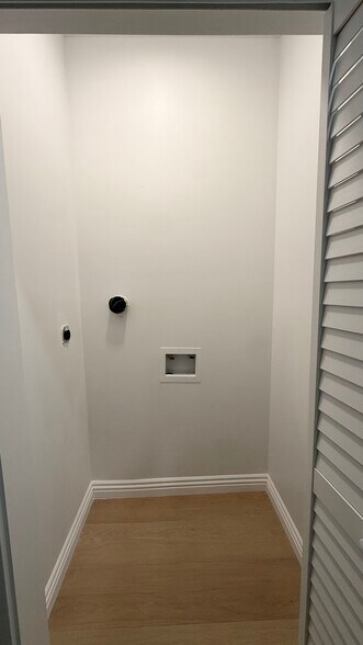 Building Photo - 9455 Luders Ave