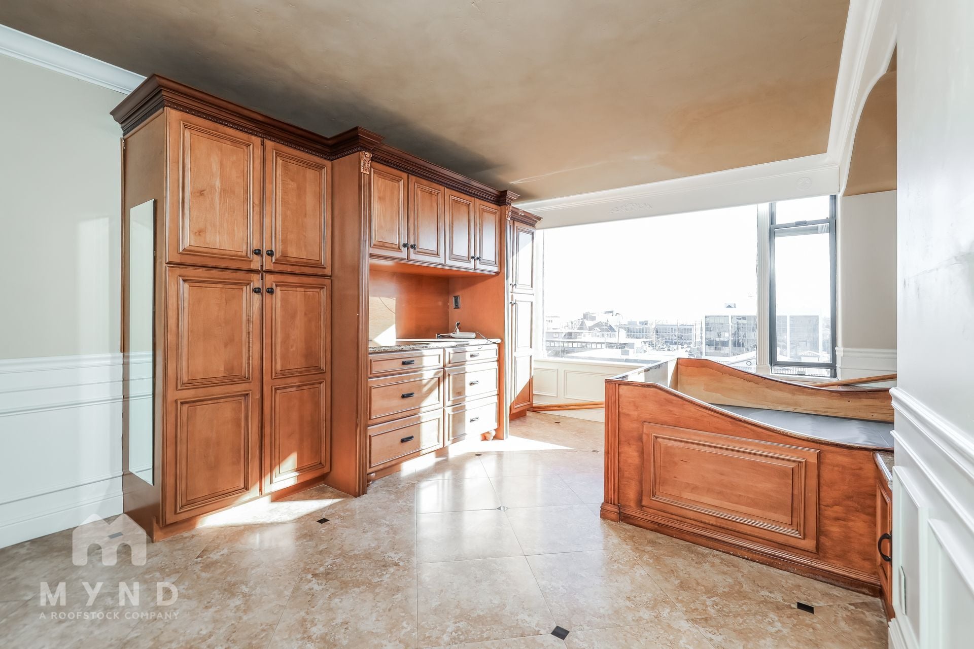 Building Photo - 280 Island Ave