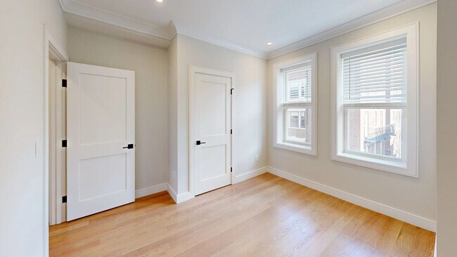 Building Photo - 121 Allston St